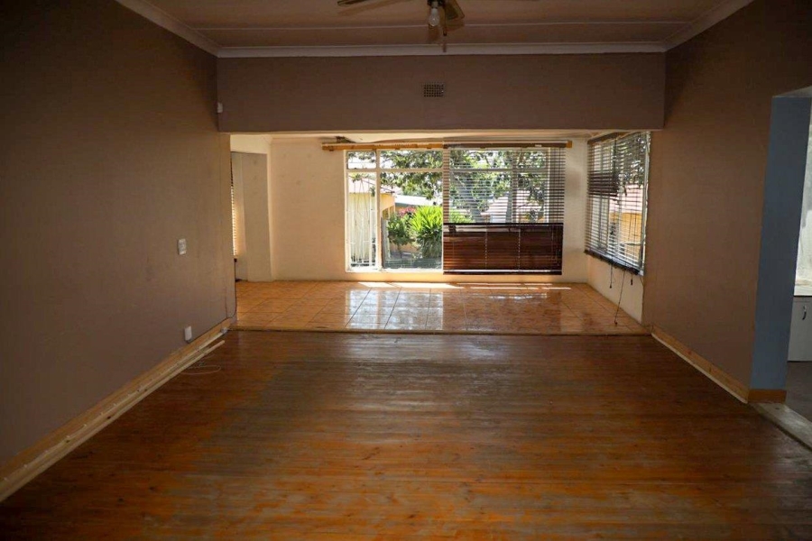 3 Bedroom Property for Sale in Heilbron Free State